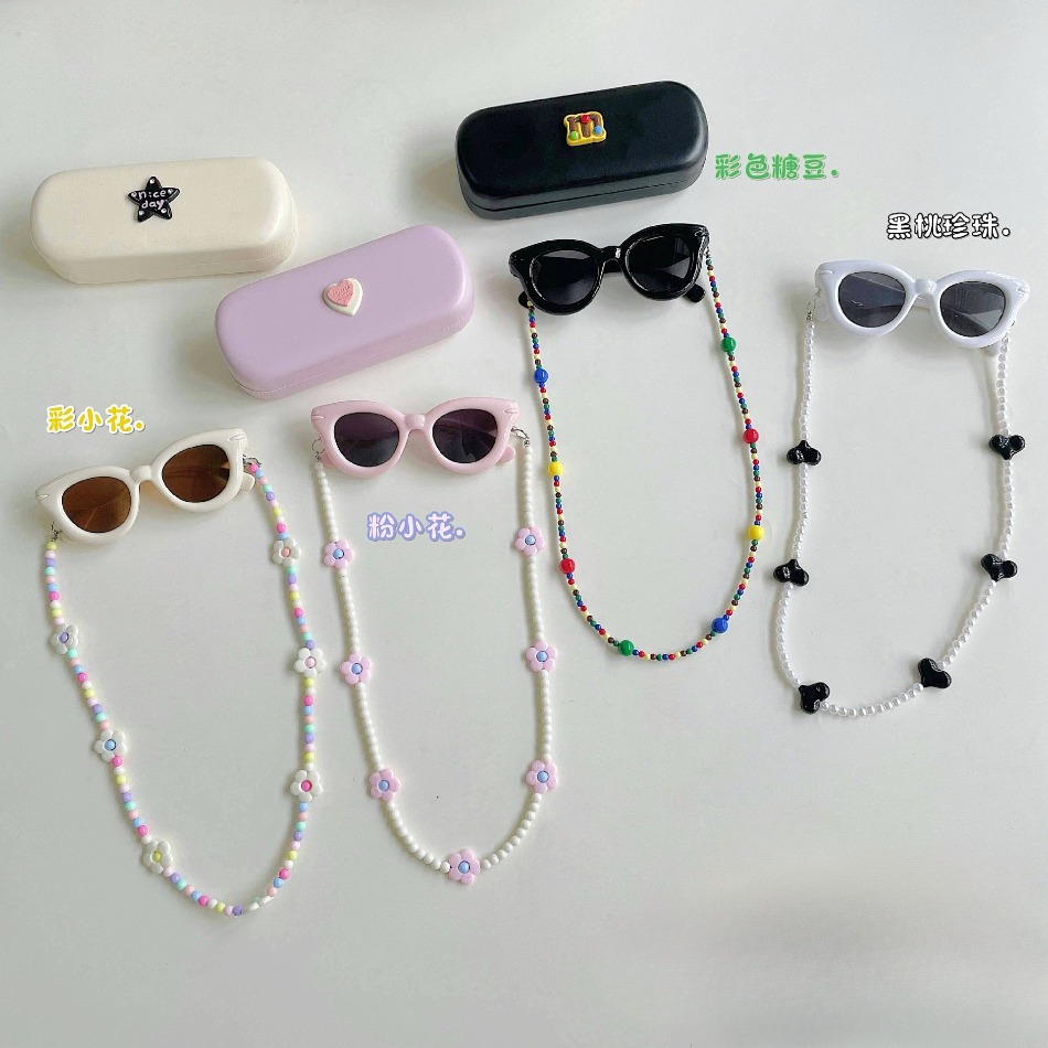 Sunglass Retainer Cord - نظارات شمسية للفتيات الصغيرات بتصميم قلب
