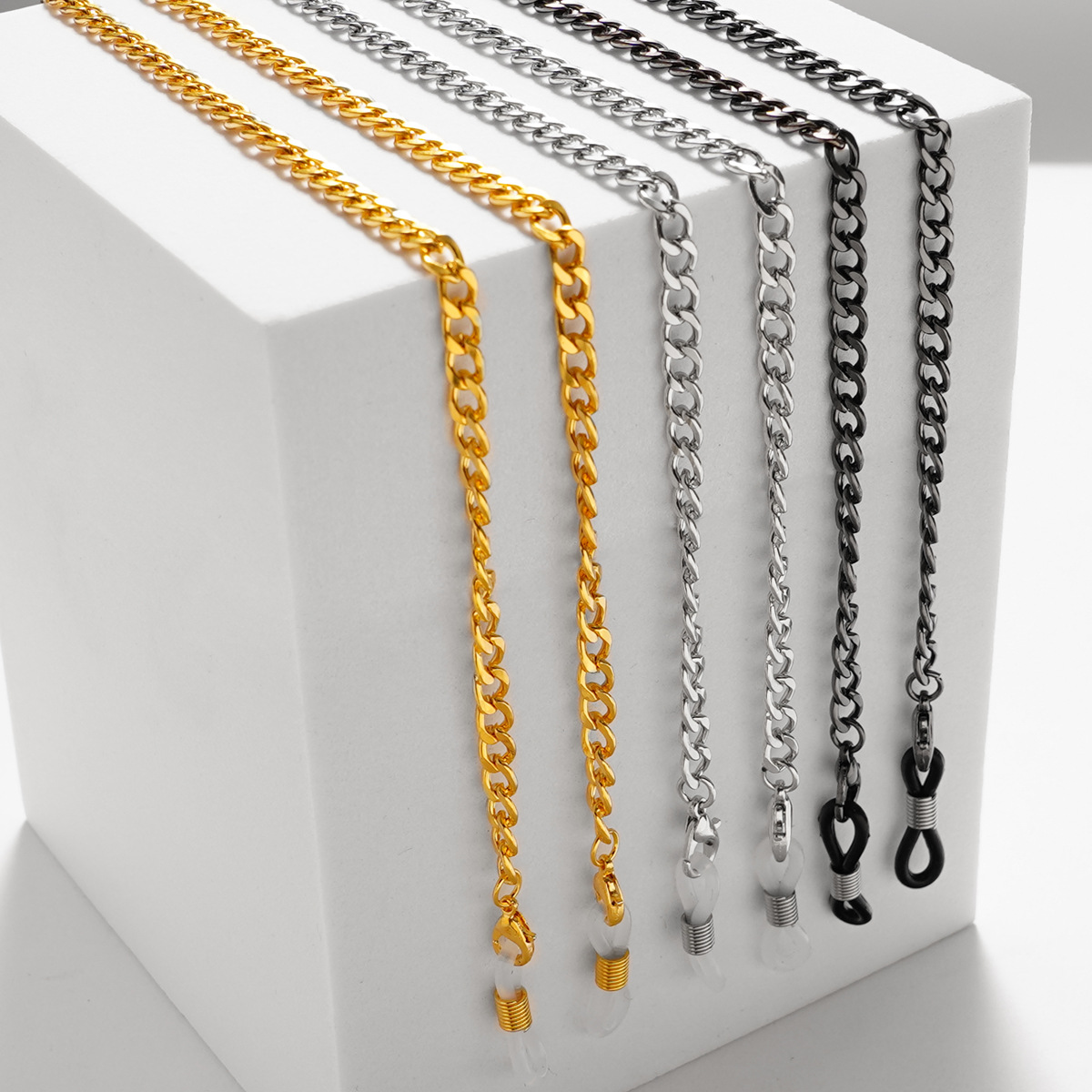 سلسلة ربط بسيطة للنظارات قناع  - مراجعة Sunglass Retainer Cord وسعره