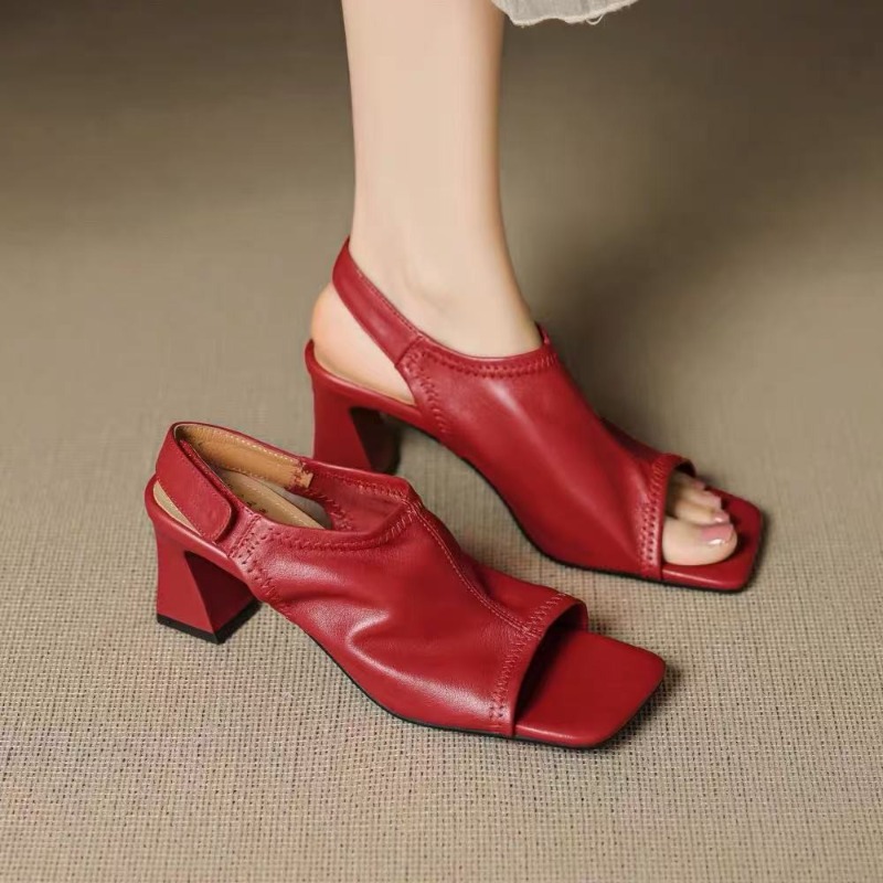 صنادل نسائية جديدة بتصميم فرنس - مراجعة Casual Sandal Leather وسعره